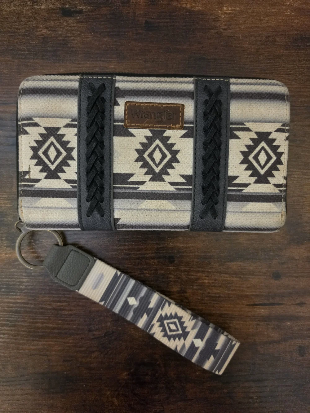 Wrangler Black & Cream Southwestern Tote Set - Picture 10 of 13